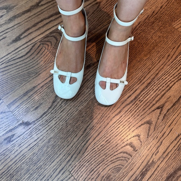 Christian Dior  cream heel with double strap design size 7 - Picture 4 of 10